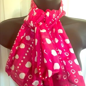 Women’s pink/white silk scarf